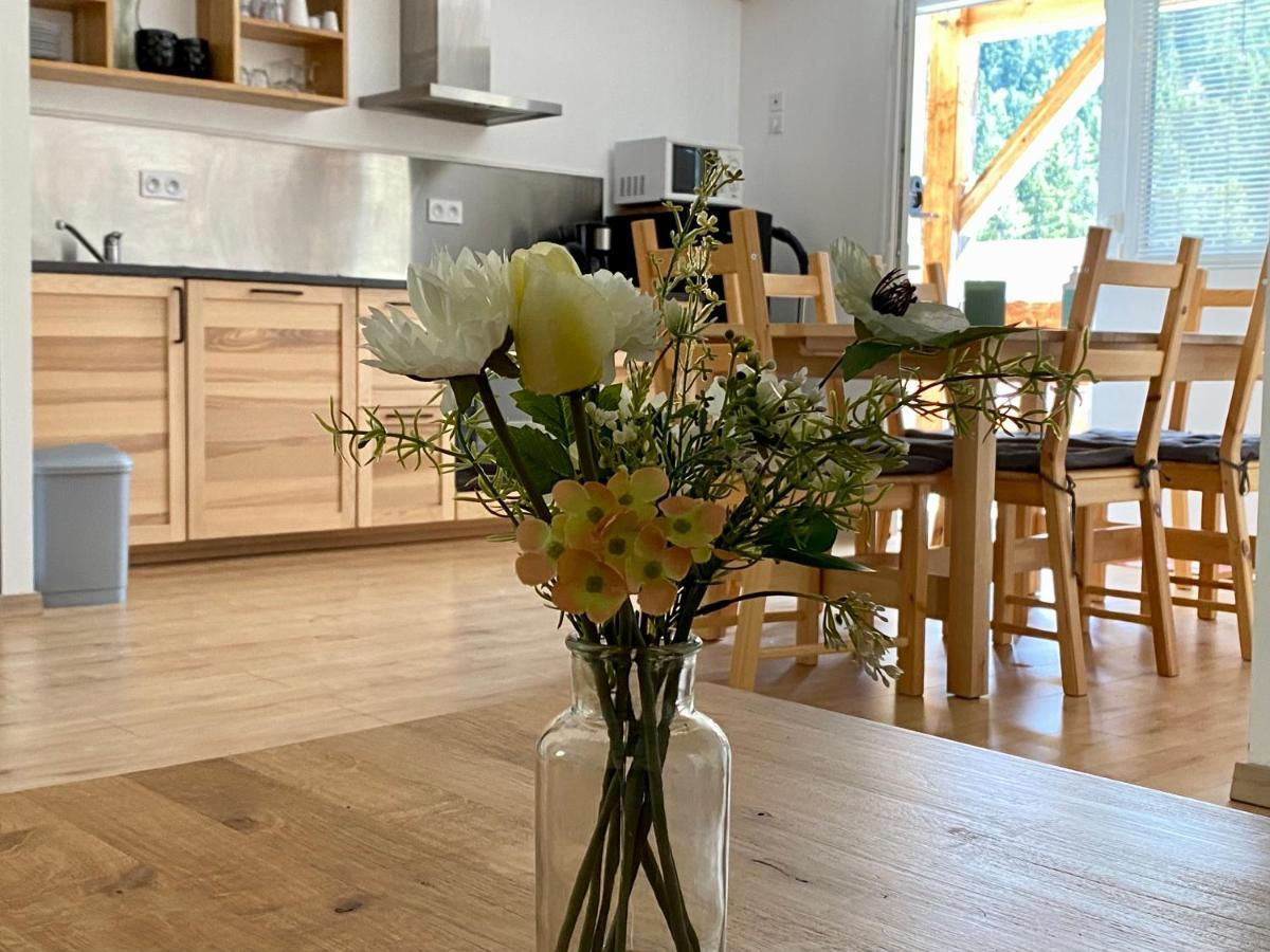Appartement Ideal Pour Ete Et Hiver, Situe Au Pied Des Pistes De Ski Et Des Sentiers De Randonnee Premanon Luaran gambar