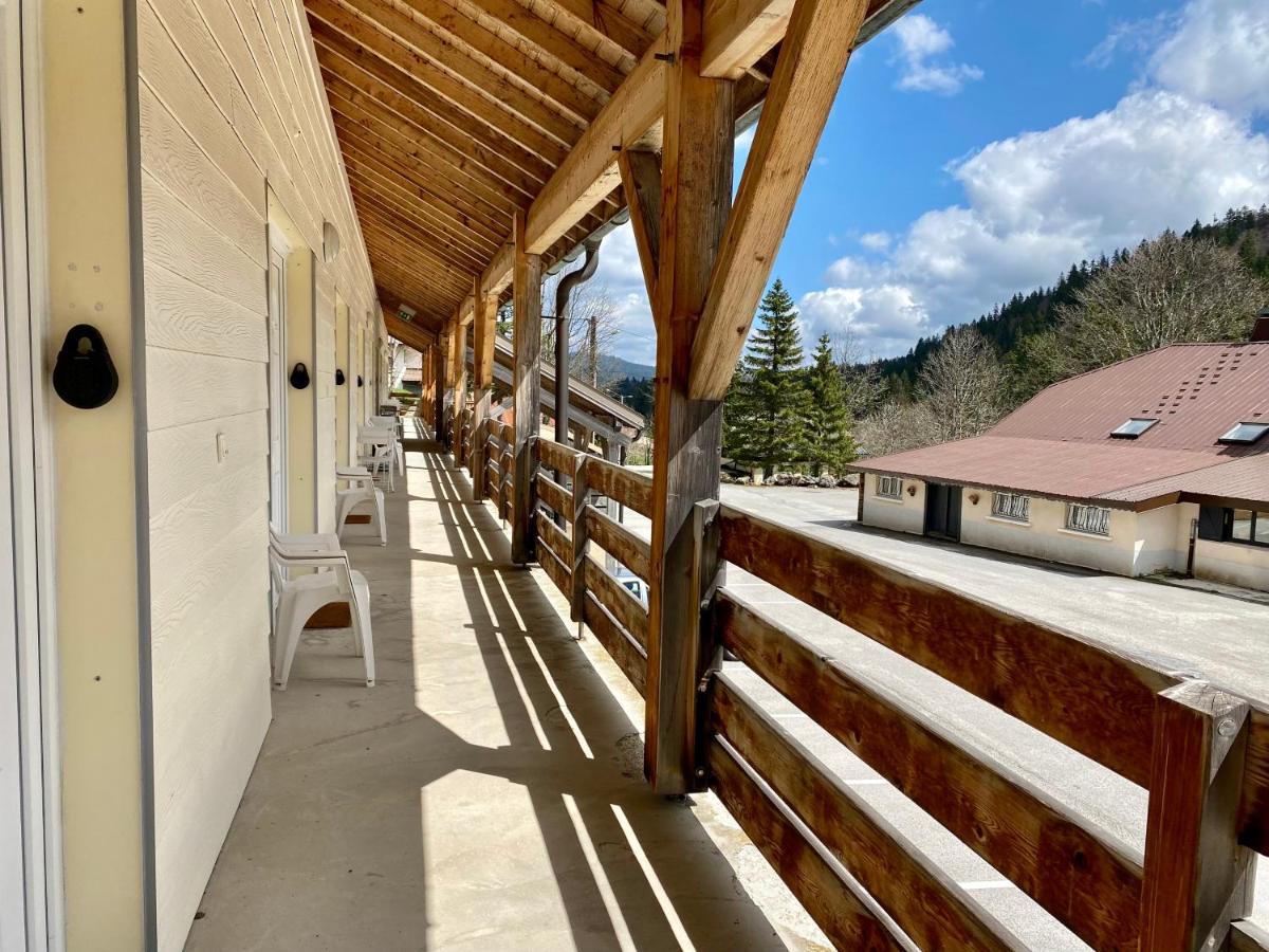 Appartement Ideal Pour Ete Et Hiver, Situe Au Pied Des Pistes De Ski Et Des Sentiers De Randonnee Premanon Luaran gambar